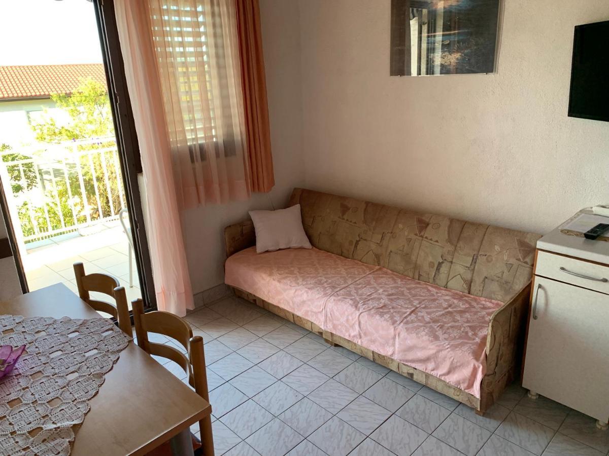 Apartmani Ficurin Starigrad Paklenica Exteriér fotografie