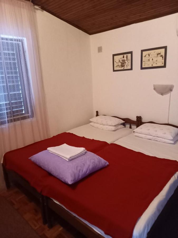 Apartmani Ficurin Starigrad Paklenica Exteriér fotografie