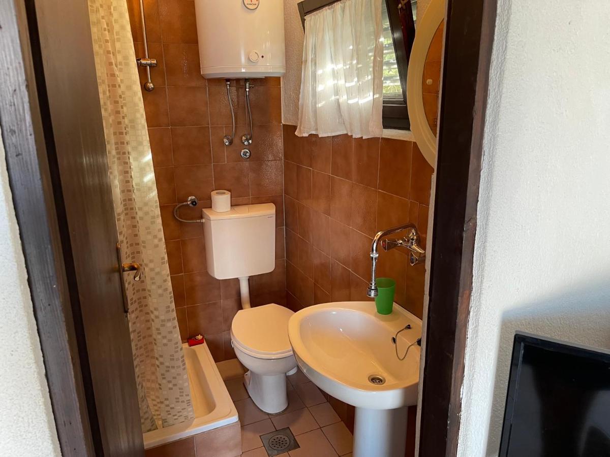 Apartmani Ficurin Starigrad Paklenica Exteriér fotografie